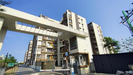 TVS Emerald Peninsula Entrance