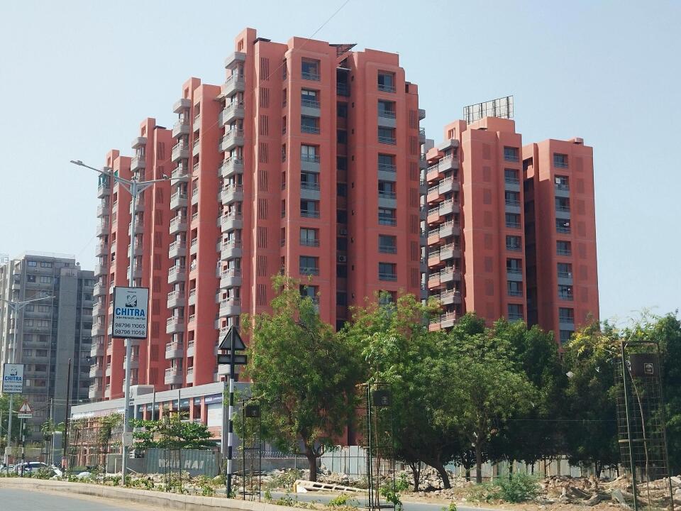 Swarnim Sentossa Charodi, Gota, Ahmedabad North Resale Price List ...