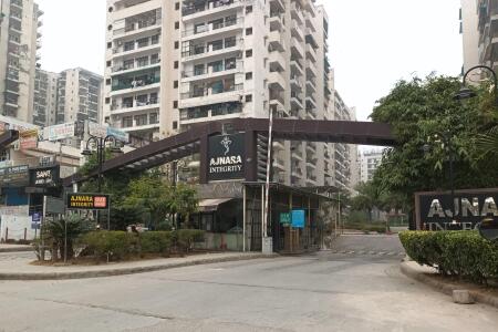 Ajnara Integrity Entrance