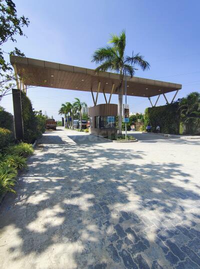 Urbanrise The World of Joy Entrance