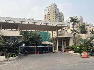 Ambuja Upohar Luxury Gold Entrance