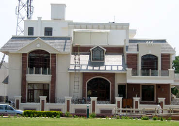 Apex Trupati Garden Image