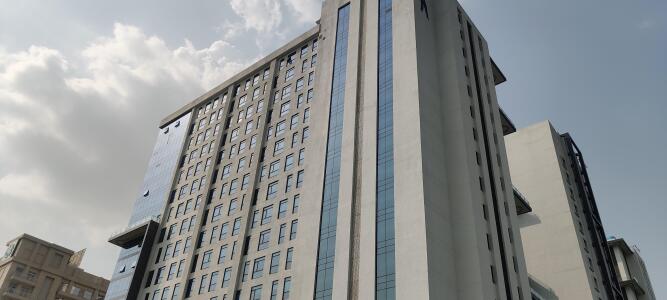 Ready to move Office Space for sale in Assotech Business Cresterra ...