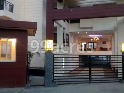 Sapphire Apartments Entrance