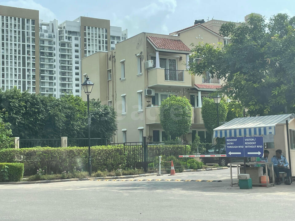 Emaar Emerald Hills Gurgaon, Sector 65 Price List & Brochure, Floor