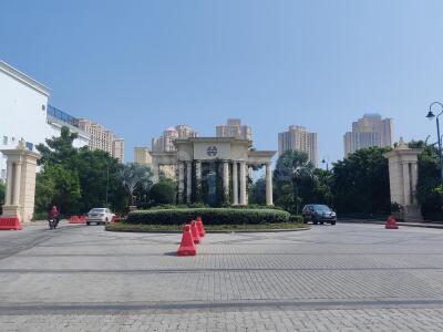 House of Hiranandani Upscale Entrance