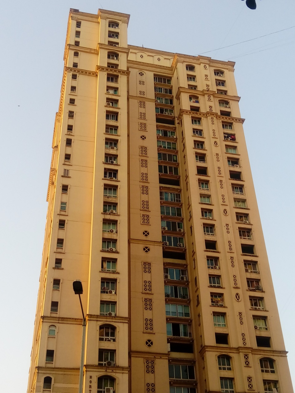 Hiranandani Northside Thane, Hiranandani Meadows Resale Price List