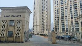 enclave hiranandani rodas enclave bhk price