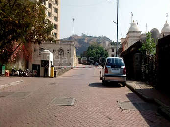 Hiranandani Eldora Entrance