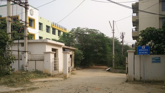 HUDA EWS Flats Entrance