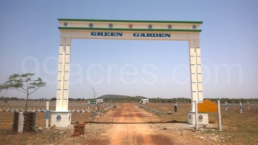 i5 Housing Green Garden Entrance