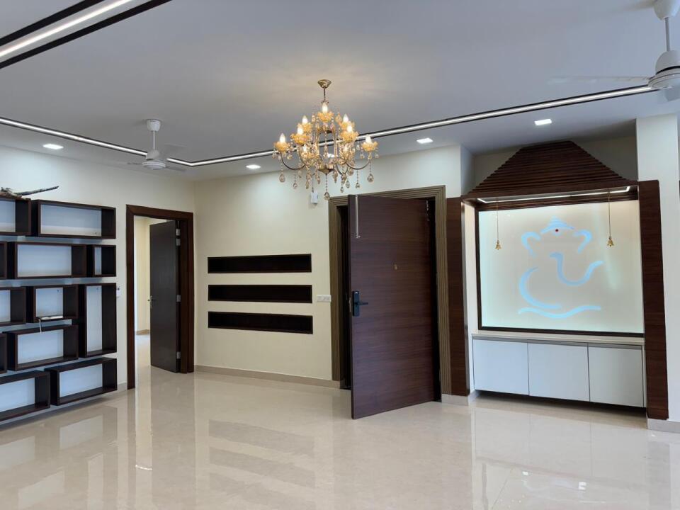 Jai Ambey Luxury Floors Greenfield Colony, Faridabad Price List