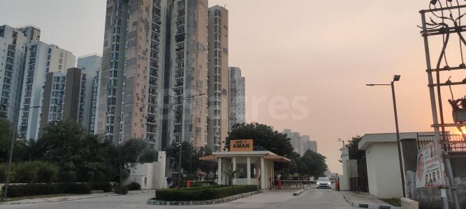 Jaypee Aman Entrance