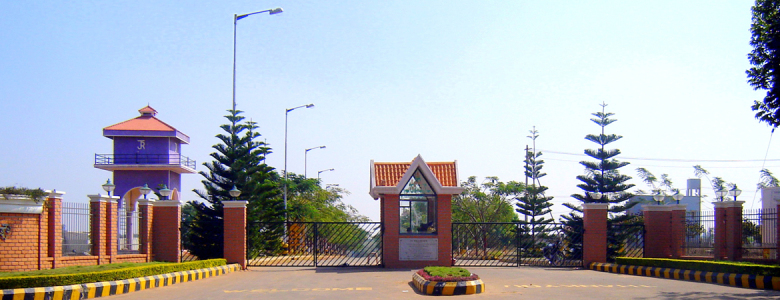 JR Greenpark Lakefront Entrance
