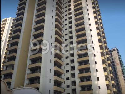 4 BHK Apartment / Flat for sale in Rudra KBNOWS Apartments Sector-16 Gr ...