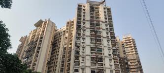 3 BHK / Bedroom Apartment / Flat for rent in Landcraft Golflinks NH 24 ...