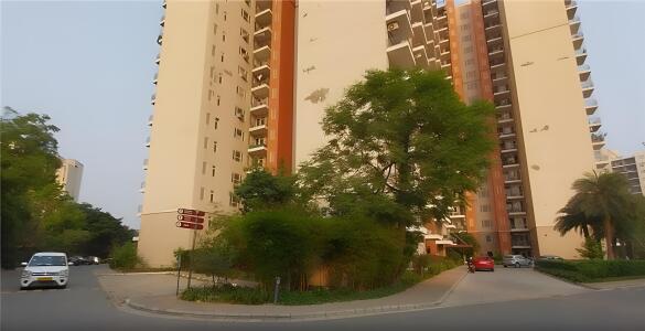 Mahindra Aura Elevation