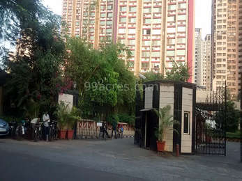 Oberoi Gardens Entrance