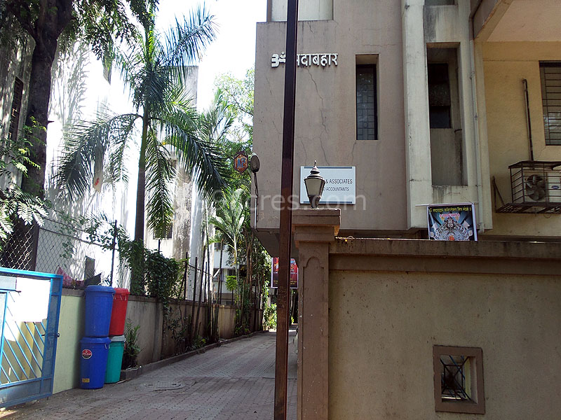 OM Sadabahar Complex Fatima Nagar, Pune Price List, Location, Floor