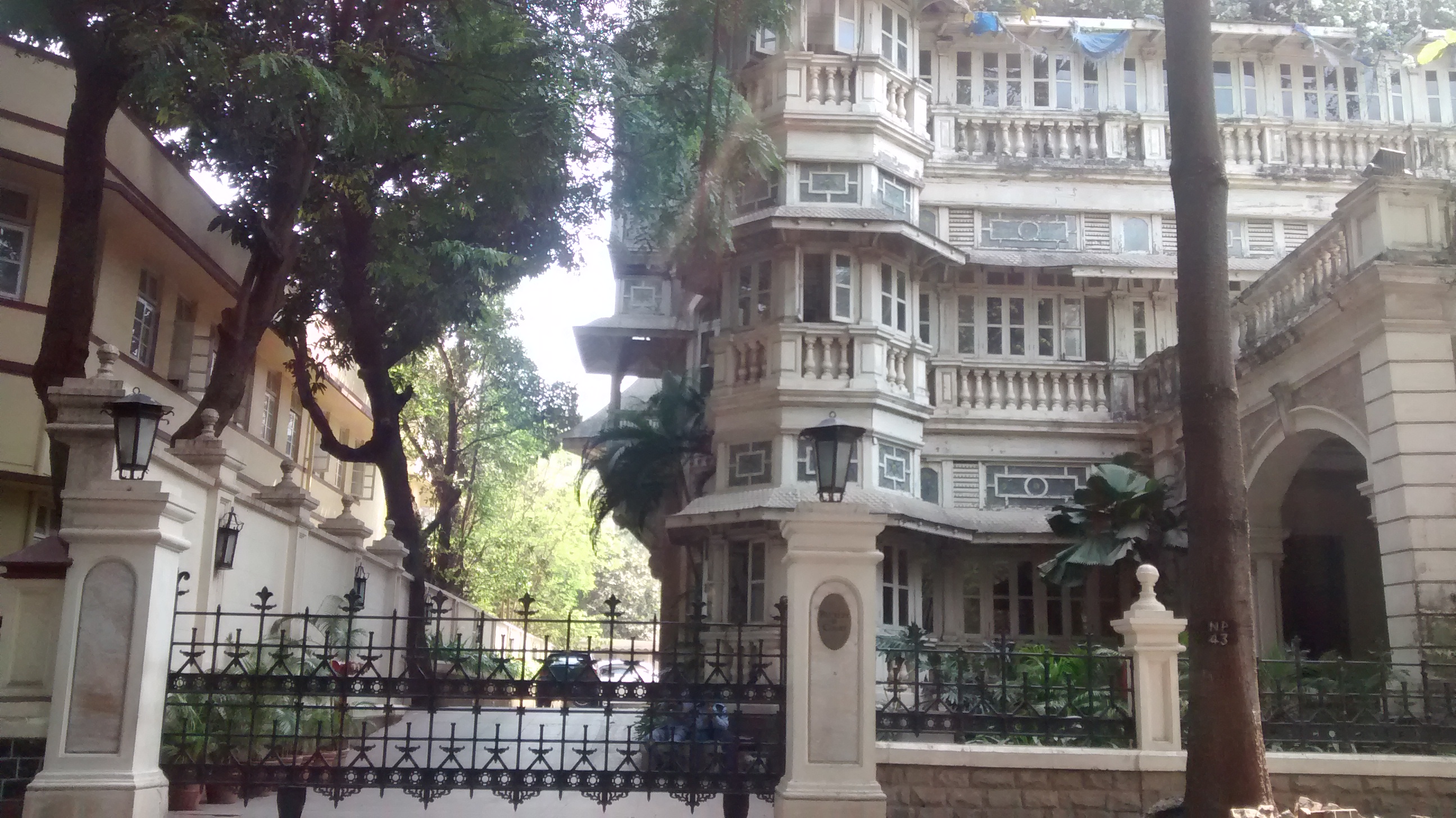 Raheja Universal Builders Raheja Buckley Court Photos Raheja Buckley Court Colaba Mumbai South