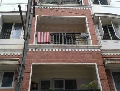 Sai Teja Daffodils Image