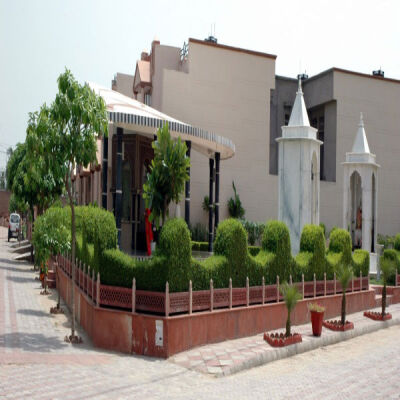 Shri Radha Puram Image