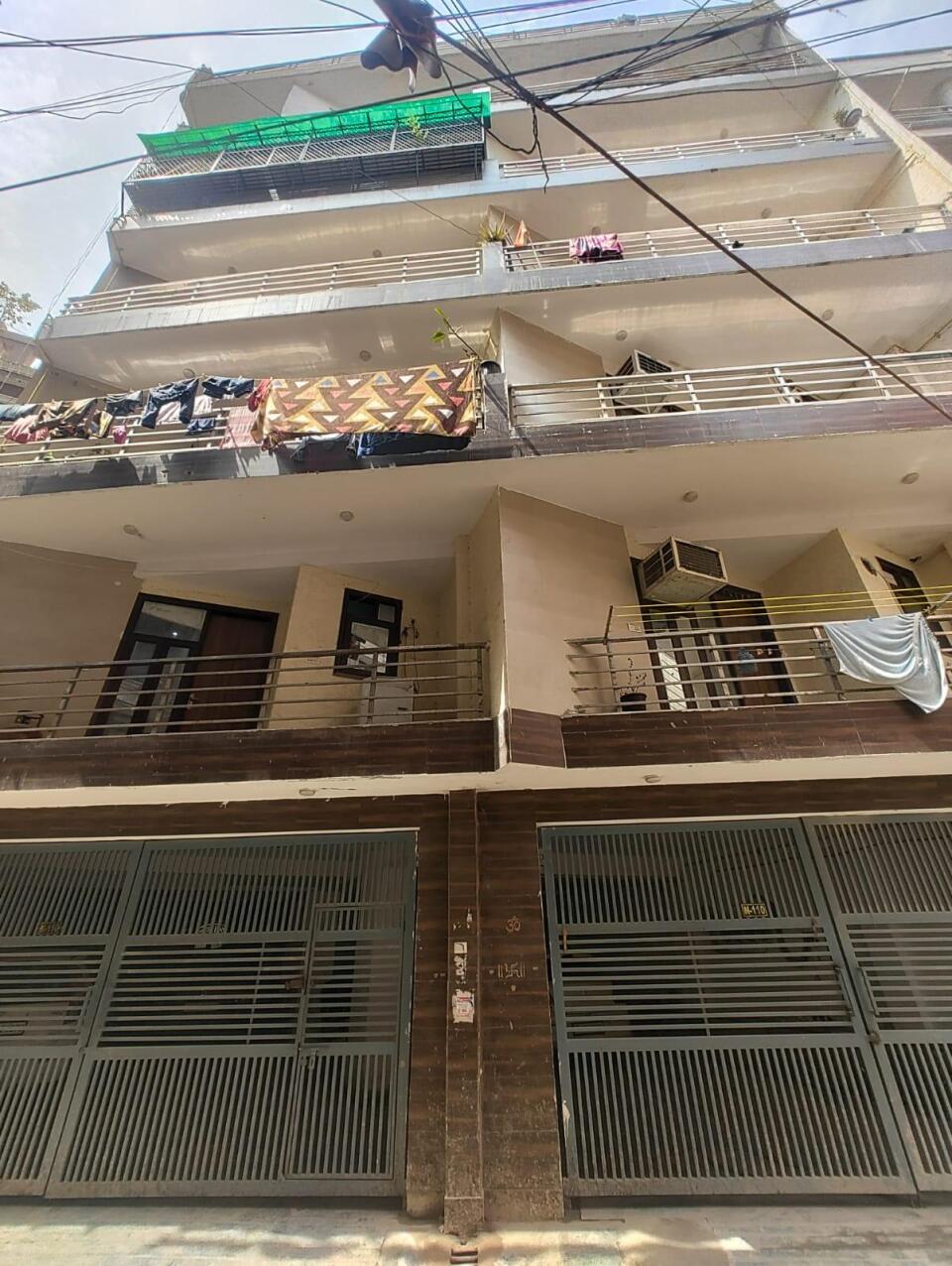 chattarpur factory outlets