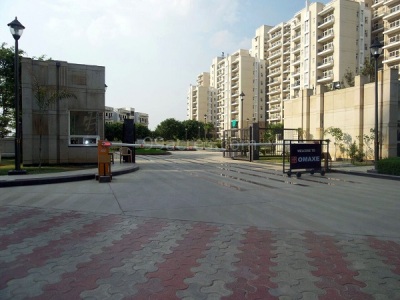 SRS Pearl Floors Entrance