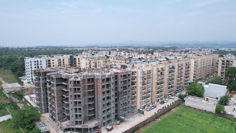 The Vardhman Jurs Country Jwalapur, Haridwar | Price List & Brochure ...