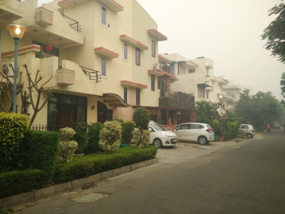 Unitech Deerwood Chase Villas