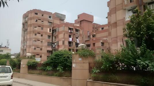 Fakhruddin Memorial CGHS Elevation