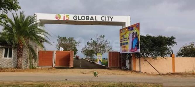 i5 Global City Entrance