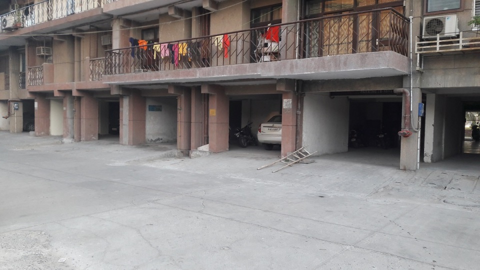 Tower Apartment Photos Pitampura, Delhi North Pictures