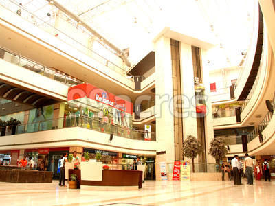 red chief showroom in v3s mall