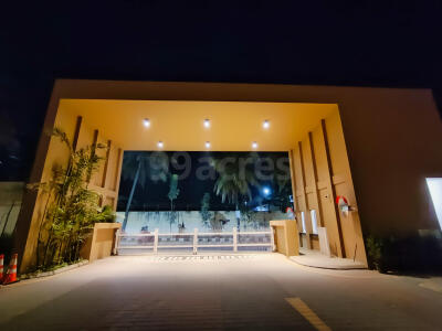 Vaswani Menlo Park Entrance