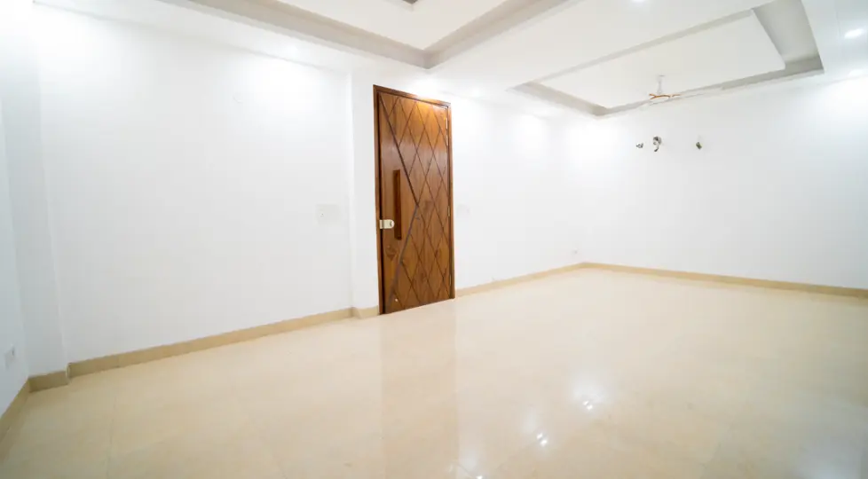 Veena Homes Luxurious Builder Apartments Delhi South, Chattarpur Resale