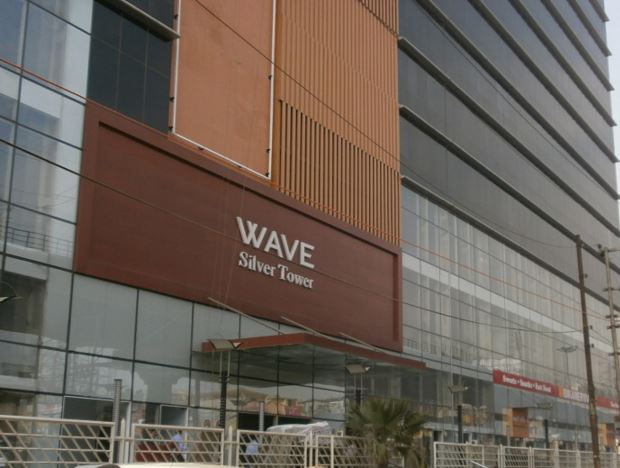 Wave Silver Tower Elevation