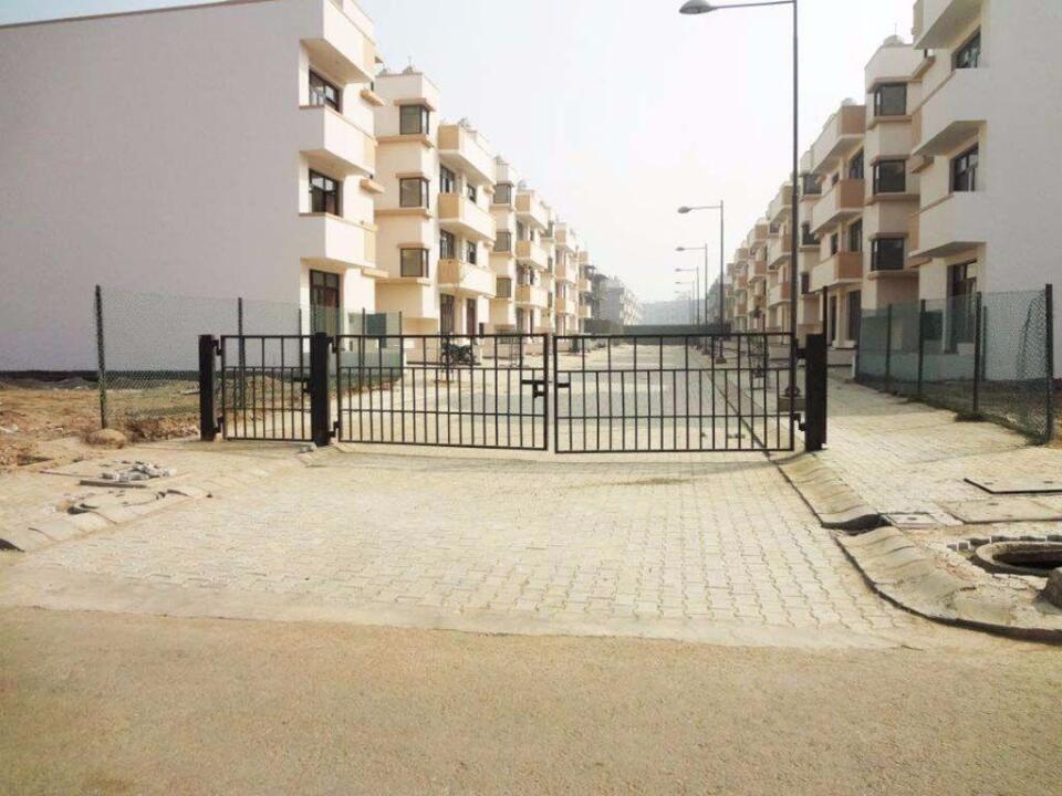Wave Hi Tech City NH 24 Highway, Ghaziabad Resale Price List, Brochure ...